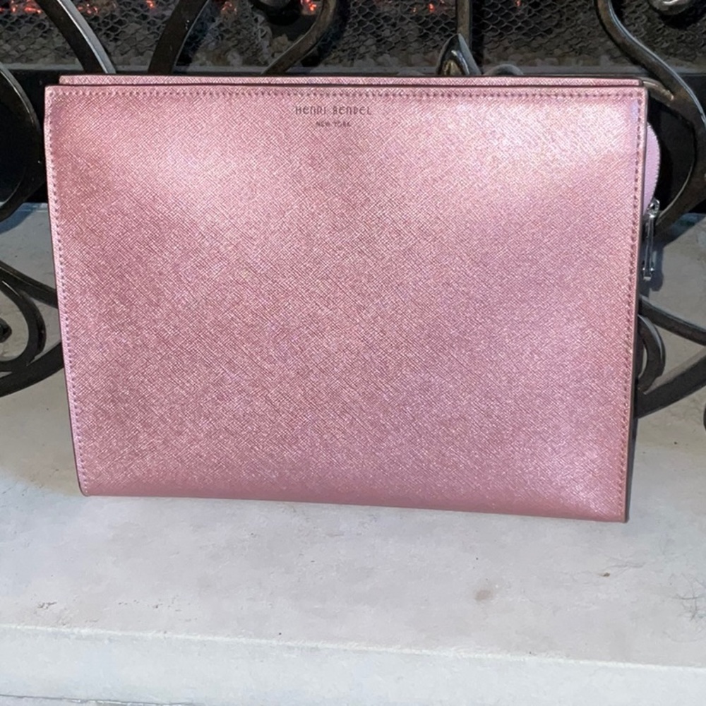 Henri Bendel West 57th Large Cosmetic Clutch Bag Pink NWT - Picture 2 of 8